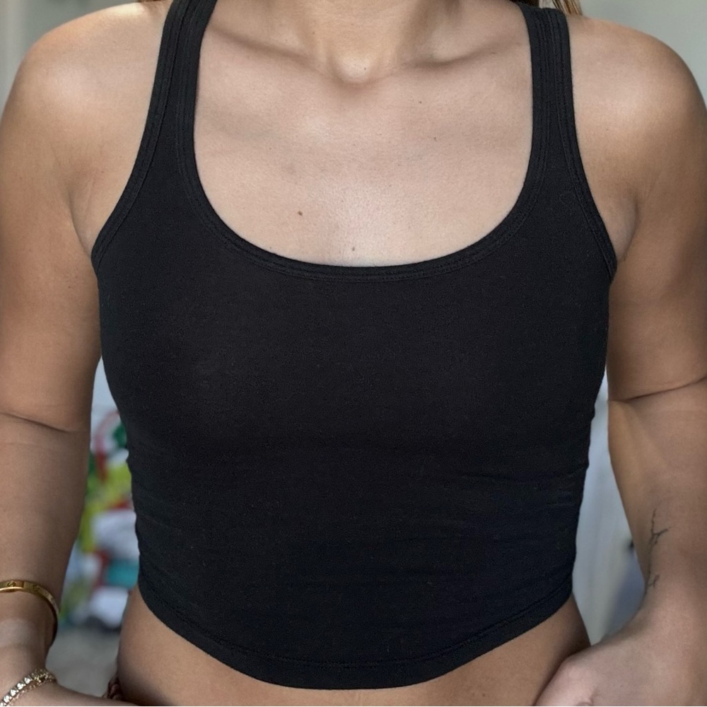 Plain black tank, fits sizes 2-8